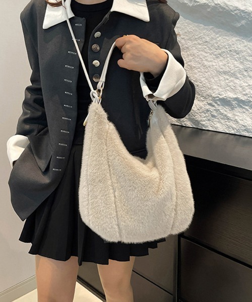 Miniministore（ミニミニストア）の「もこもこトートバッグエコファー秋冬バッグ（トートバッグ・レディース・グレー/ブラック/アイボリー/モカ/ブラウン・FREE）」の2枚目の写真