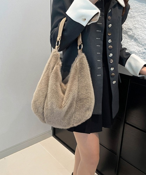Miniministore（ミニミニストア）の「もこもこトートバッグエコファー秋冬バッグ（トートバッグ・レディース・グレー/ブラック/アイボリー/モカ/ブラウン・FREE）」の13枚目の写真