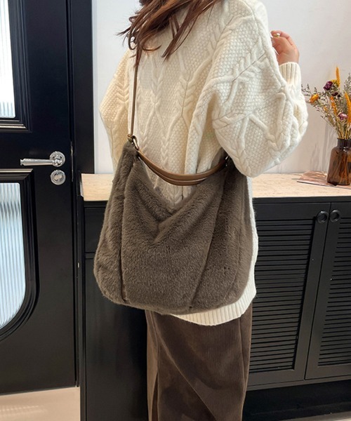 Miniministore（ミニミニストア）の「もこもこトートバッグエコファー秋冬バッグ（トートバッグ・レディース・グレー/ブラック/アイボリー/モカ/ブラウン・FREE）」の19枚目の写真