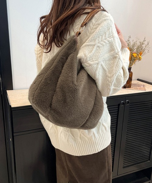 Miniministore（ミニミニストア）の「もこもこトートバッグエコファー秋冬バッグ（トートバッグ・レディース・グレー/ブラック/アイボリー/モカ/ブラウン・FREE）」の20枚目の写真
