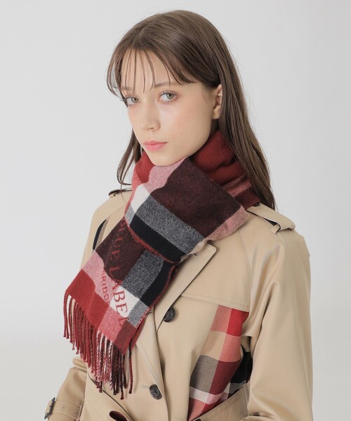 BLUE LABEL CRESTBRIDGE（ブルーレーベルクレストブリッジ）の