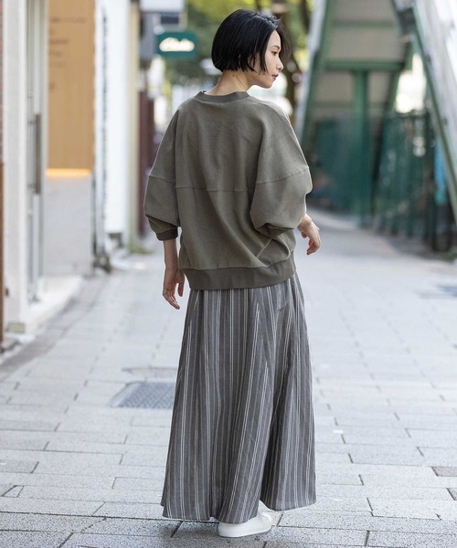 Munich（ミューニック）の「オーガニックコットンパイルコクーンスウェット（スウェット・レディース・カーキ/アイボリー/ブラック・FREE）」の7枚目の写真