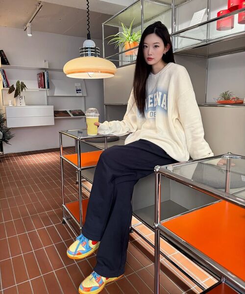 COVERNAT(カバーナット)の「スプレーアーチロゴクルーネックニットチャコール(ニット/セーター・レディース・その他・X-LARGE/SMALL/MEDIUM/LARGE)」の9枚目の写真