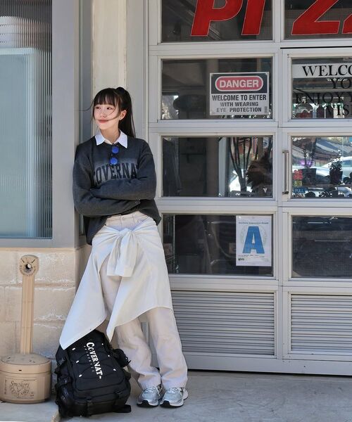 COVERNAT(カバーナット)の「スプレーアーチロゴクルーネックニットチャコール(ニット/セーター・レディース・その他・X-LARGE/SMALL/MEDIUM/LARGE)」の13枚目の写真