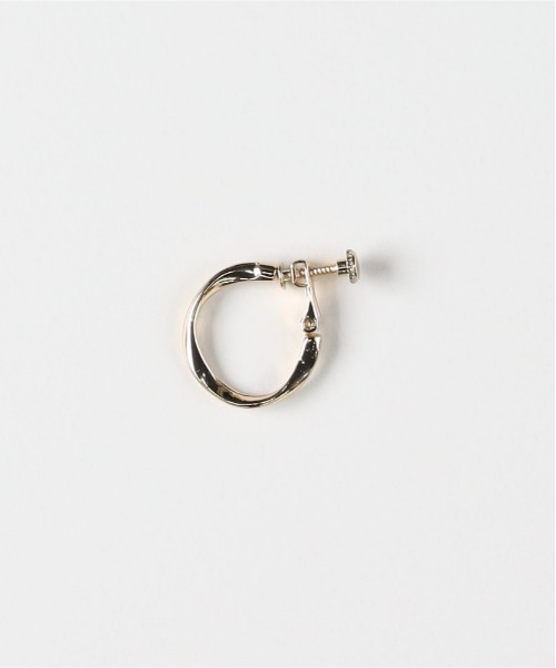 Right-on（ライトオン）の「Right-on Basic(ライトオンベーシック)【レディース】ネジレフープピアス（ピアス（両耳用）・レディース・ゴールド/シルバー・ONE SIZE）」の3枚目の写真