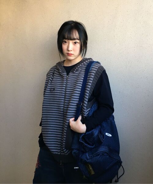 MAINBOOTH(メインブース)の「Lilo Knit Vest(CHARCOAL)(ベスト・レディース・その他・2/3)」の3枚目の写真