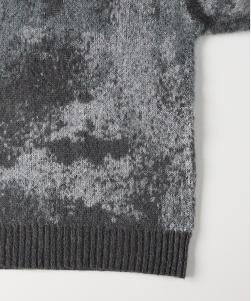 BACK NUMBER(バックナンバー)の「【BACK NUMBER】シャギーニット グラデーションクルーネックセーター (毛足ニット/モダンシルエット/保温性/レイヤード映え)(ニット/セーター・メンズ・ブルー/ブラック/グリーン・M/XL/L)」の7枚目の写真