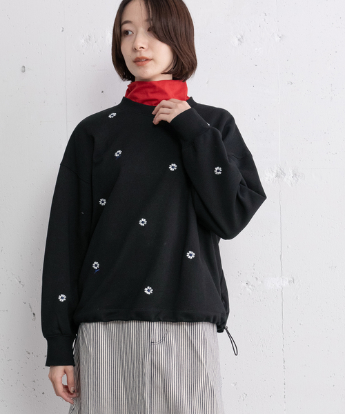 POU DOU DOU（プードゥドゥ）の「とび花刺繍スウェット（スウェット・レディース・イエロー/ブラック/グレー・M）」の2枚目の写真