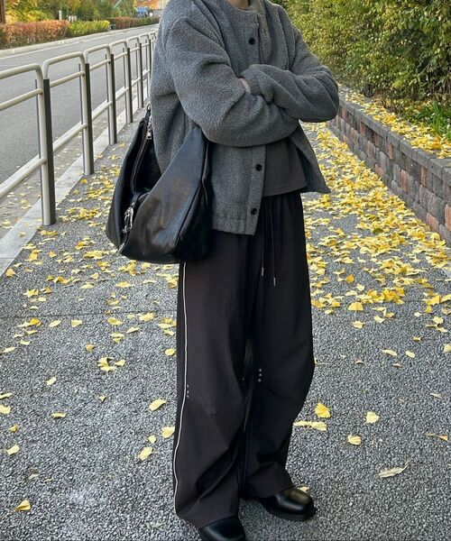 LEARVE(ルアブ)の「モノシャインパラシュートトラックパンツモカブラウン(スウェットパンツ・メンズ・その他・LARGE/MEDIUM)」の4枚目の写真