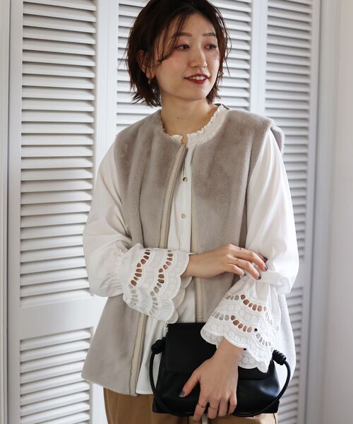 le.coeur blanc(ルクールブラン)の「2WAYキャンディースリーブブラウス(シャツ/ブラウス・レディース・サックスブルー/オフホワイト・38)」の13枚目の写真