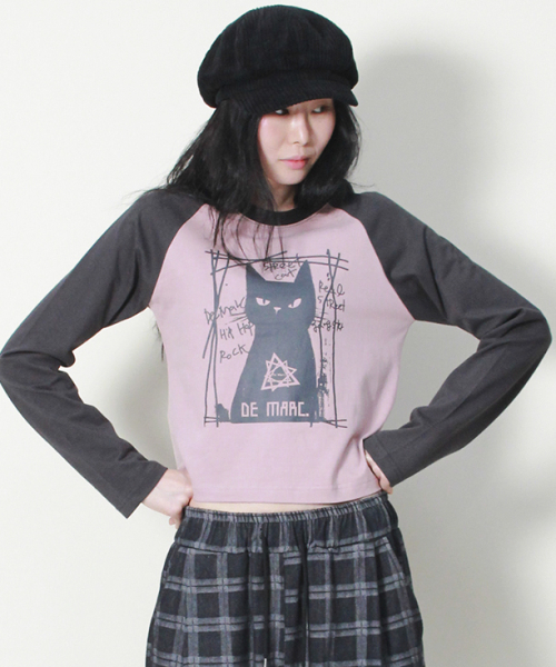 DEMARC(ドゥマーク)の「ボスキャット ラグランセミクロップ長袖Tシャツ ピンク&チャコール(Tシャツ/カットソー・レディース・その他・MEDIUM/LARGE)」の1枚目の写真