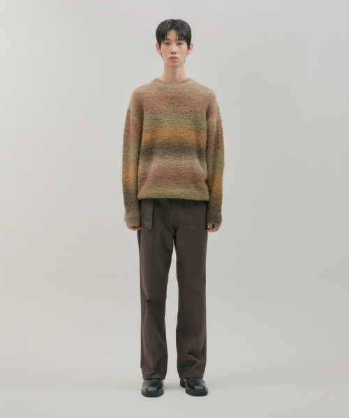 NONBLANK(ノンブランク)の「グラデーションラウンドニット_オリーブブラウン(ニット/セーター・メンズ・その他・SMALL/MEDIUM/LARGE/X-LARGE)」の6枚目の写真