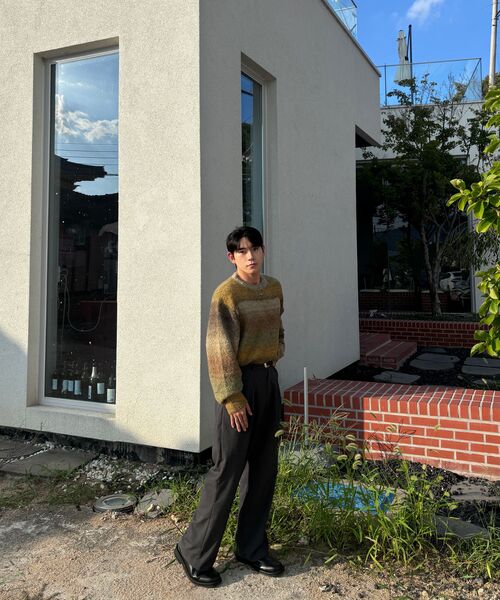 NONBLANK(ノンブランク)の「グラデーションラウンドニット_オリーブブラウン(ニット/セーター・メンズ・その他・SMALL/MEDIUM/LARGE/X-LARGE)」の13枚目の写真