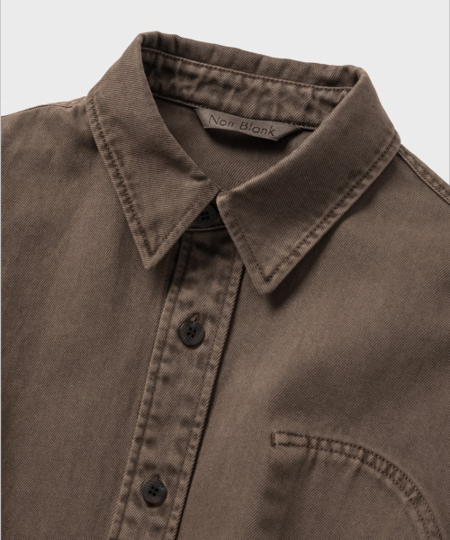 NONBLANK(ノンブランク)の「ダイングデニムシャツ_BROWN(シャツ/ブラウス・メンズ・ブラウン・MEDIUM/LARGE/X-LARGE)」の3枚目の写真