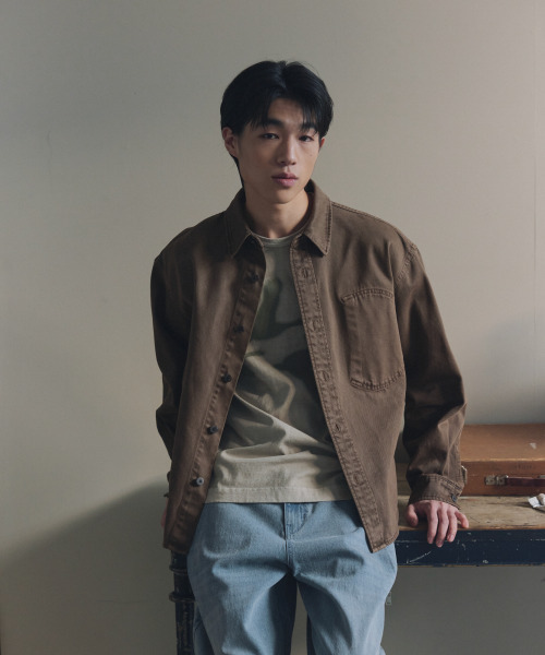 NONBLANK(ノンブランク)の「ダイングデニムシャツ_BROWN(シャツ/ブラウス・メンズ・ブラウン・MEDIUM/LARGE/X-LARGE)」の10枚目の写真