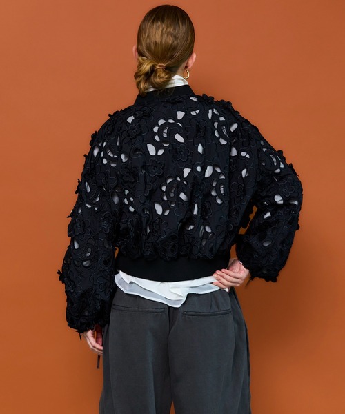 MAISON SPECIAL（メゾンスペシャル）の「Cut-Off Flower MA-1/カットオフフラワーMA-1（MA-1・レディース・ブルー/グレー/ブラック・FREE）」の4枚目の写真