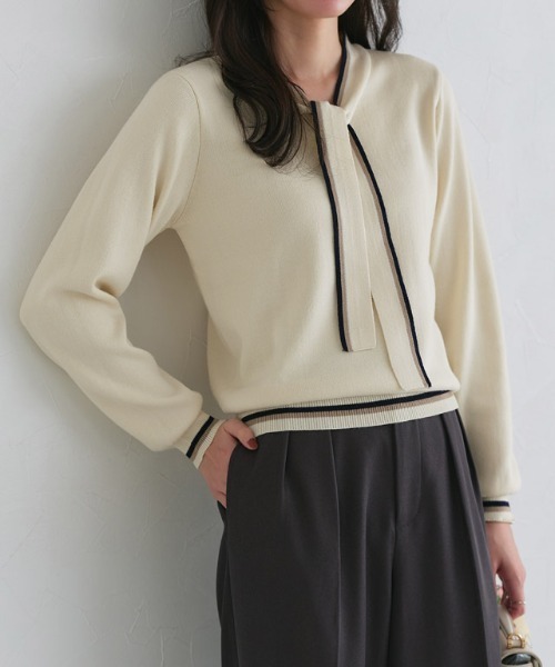 Pierrot（ピエロ）の「配色ボウタイニット（ニット/セーター・レディース・アイボリー/ネイビー・L/M）」の17枚目の写真