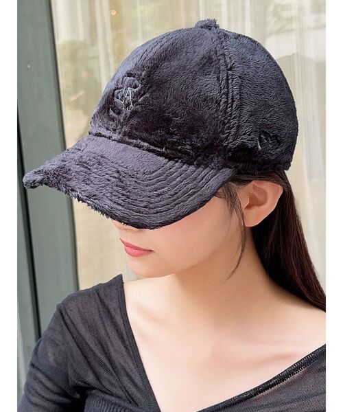 RESEXXY（リゼクシー）の「【NEWERA】ファーキャップ（キャップ・レディース・ブラック/ホワイト・FREE）」の2枚目の写真