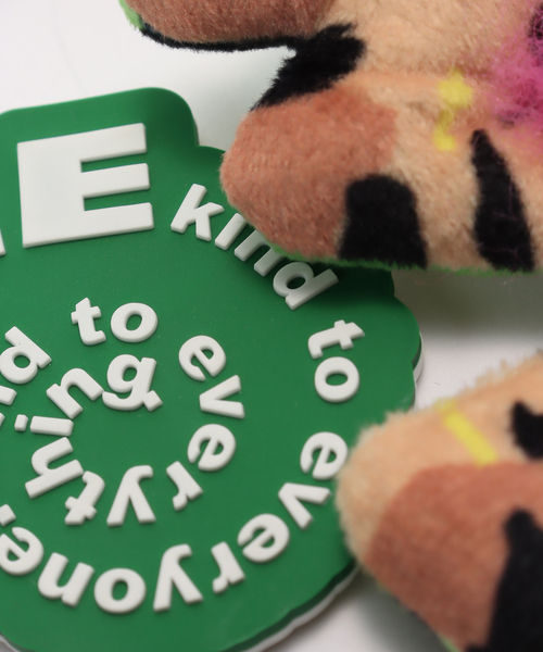 b.Eautiful/ビューティフル】 x LTTT Calder Keychain（キーケース