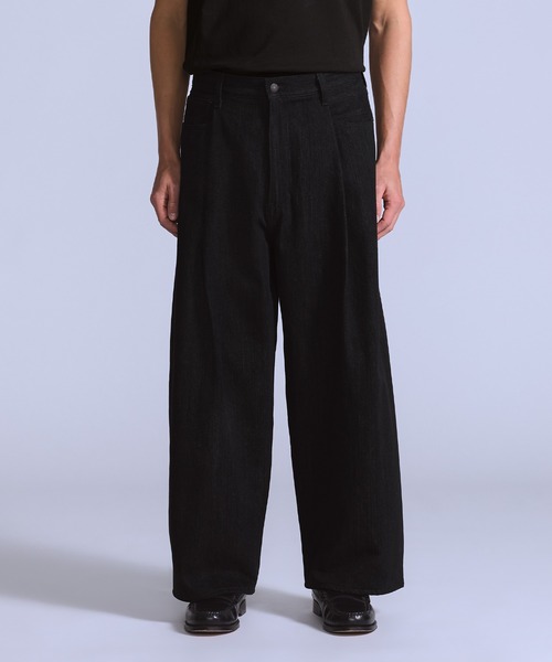 Levi's(リーバイス)の「Levi's/リーバイス BLUETAB(TM) ワイドプリーツ CROP ジーンズ ブラック(デニムパンツ・メンズ・ブラック・28inch/29inch/30inch/31inch/32inch/33inch/34inch/36inch)」の1枚目の写真