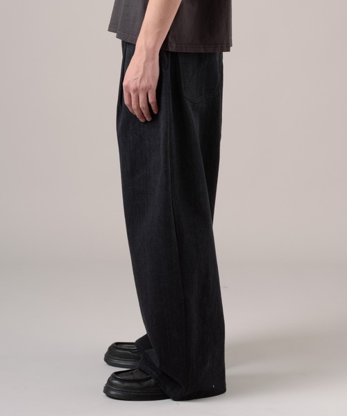 Levi's(リーバイス)の「Levi's/リーバイス BLUETAB(TM) ワイドプリーツ CROP ジーンズ ブラック(デニムパンツ・メンズ・ブラック・28inch/29inch/30inch/31inch/32inch/33inch/34inch/36inch)」の10枚目の写真