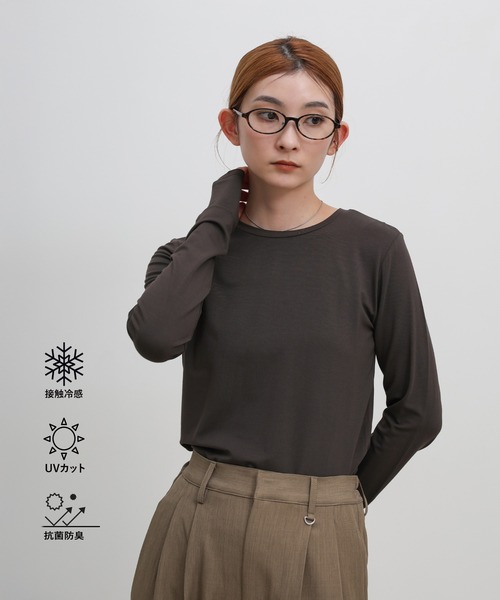 select MOCA(セレクトモカ)の「【UV CUT】フィンガースリーブクルーネックロングTシャツ(Tシャツ/カットソー・レディース・ブラウン/オフホワイト/ブラック・FREE)」の1枚目の写真