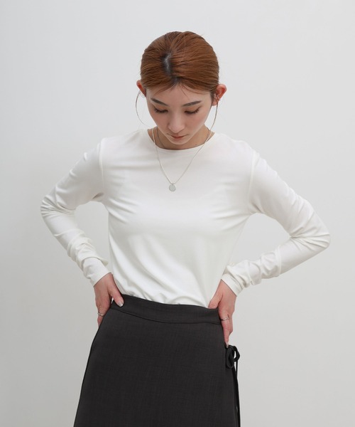 select MOCA(セレクトモカ)の「【UV CUT】フィンガースリーブクルーネックロングTシャツ(Tシャツ/カットソー・レディース・ブラウン/オフホワイト/ブラック・FREE)」の12枚目の写真