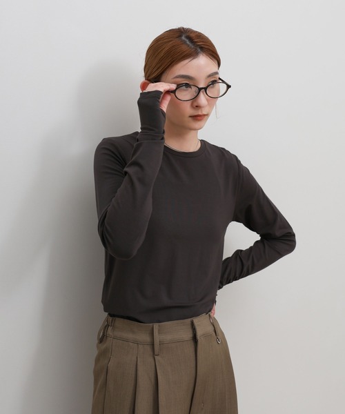 select MOCA(セレクトモカ)の「【UV CUT】フィンガースリーブクルーネックロングTシャツ(Tシャツ/カットソー・レディース・ブラウン/オフホワイト/ブラック・FREE)」の18枚目の写真