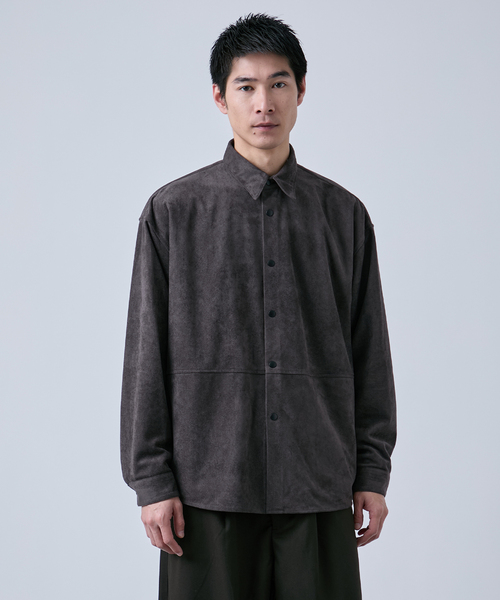 B.C STOCK（ベーセーストック）の「《追加》フェイクスエード シャツジャケット（ライダースジャケット・メンズ・チャコールグレー/キャメル/ブラウン・MEDIUM/LARGE）」の2枚目の写真