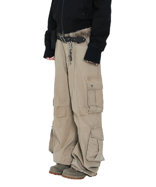 AAKAM Knee Pin-tuck Cargo Pants カーゴパンツ Knee Pin-Tuck Double Pocket Cargo Pants (Beige)（その他パンツ