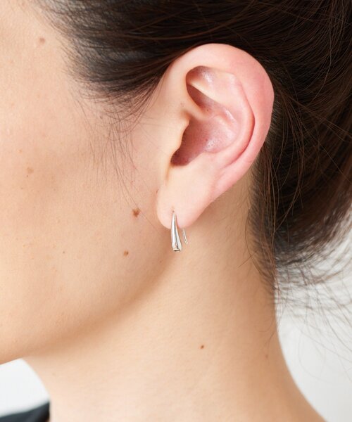 ear PAPILLONNER（イアパピヨネ）の「《スターリングシルバー使用》プチ涙ピアス（ピアス（両耳用）・レディース・シルバー/ゴールド・FREE）」の12枚目の写真