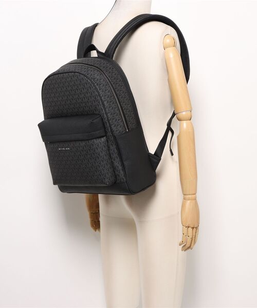 MICHAEL KORS(マイケルコース)の「POCKET A-LINE BKPK バックパック(バックパック/リュック・メンズ・ブラック・FREE)」の7枚目の写真