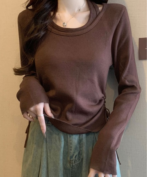 kirakiraShop(キラキラショップ)の「レイヤード ストラップ付き サイド ドローストリング ニットトップス(ニット/セーター・レディース・ブラック/グレー/ブラウン/レッド・FREE)」の1枚目の写真