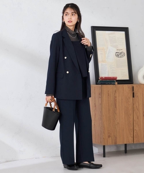 a.v.v(アーヴェヴェ)の「【2WAY】ビスチェ(その他トップス・レディース・ベージュ/ネイビー・39)」の6枚目の写真
