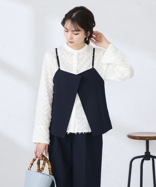 a.v.v(アーヴェヴェ)の「【2WAY】ビスチェ(その他トップス・レディース・ベージュ/ネイビー・39)」の7枚目の写真