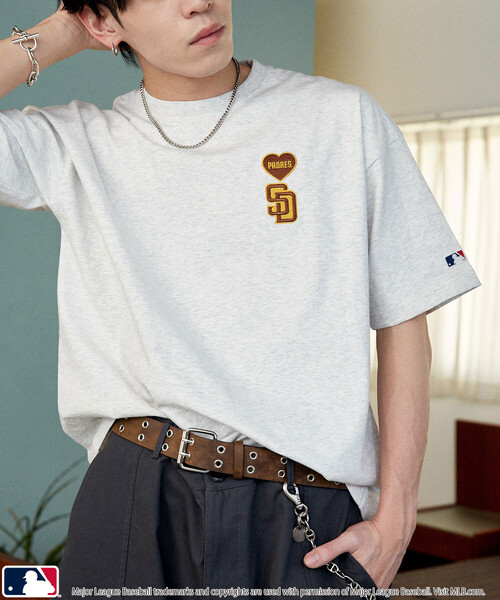 PUBLUX（パブリュクス）の「PUBLUX/パブリュクス 別注MLB ワンポイントハートTシャツ　限定展開（Tシャツ/カットソー・メンズ・ブラック/オフホワイト/ネイビー/グレー/ピンク/ブラウン/ライトグレー・L/M/ﾌﾘ-）」の3枚目の写真