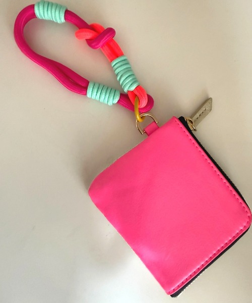 Q(キュー)の「パラコードストラップ(スマホグッズ・レディース・オレンジ/ブラック/ピンク・MEDIUM)」の11枚目の写真