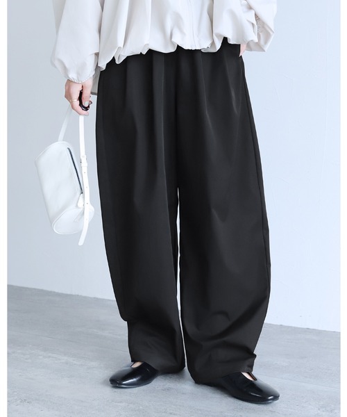 reca（レカ）の「タックコクーンパンツ（その他パンツ・レディース・ブラック/ベージュ/カーキ・M）」の2枚目の写真