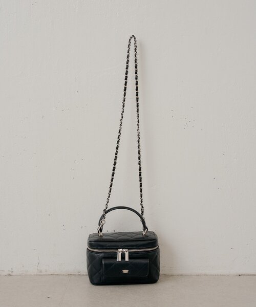 Chico(チコ)の「キルティングミニバニティバッグ(ショルダーバッグ・レディース・ブラック/ブルー/ホワイト/ピンク・FREE)」の9枚目の写真