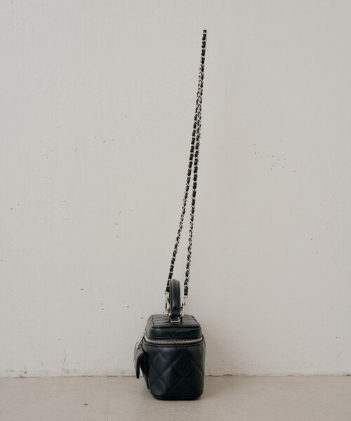 Chico(チコ)の「キルティングミニバニティバッグ(ショルダーバッグ・レディース・ブラック/ブルー/ホワイト/ピンク・FREE)」の10枚目の写真