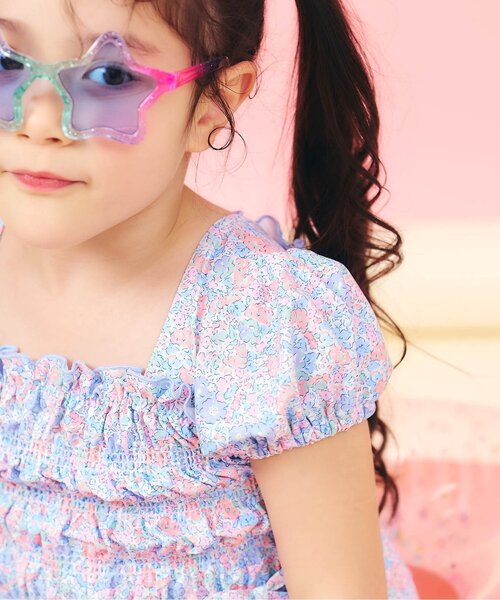 apres les cours（アプレレクール）の「【UVカット/リンク】ギンガム・トロピカル・フラワーシャーリングセパレート水着（水着・キッズ・レッド/サックスブルー/イエロー・80/90/100/110/120/130/140）」の14枚目の写真