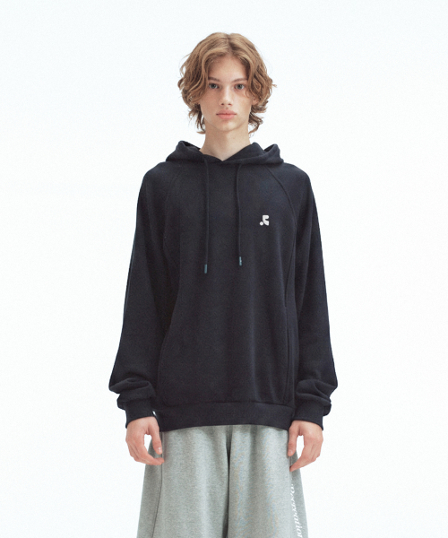 Rest&Recreation(レストアンドレクリエーション)の「OVERSIZED RAGLAN HOODIE - NAVY(パーカー・メンズ・その他・ONE)」の3枚目の写真