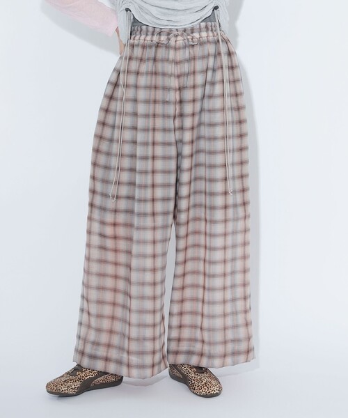 BEAMS BOY（ビームスボーイ）の「maturely / ボイル チェック ワイド イージー（その他パンツ・レディース・ブラウン/ピンク・ONE SIZE）」の2枚目の写真