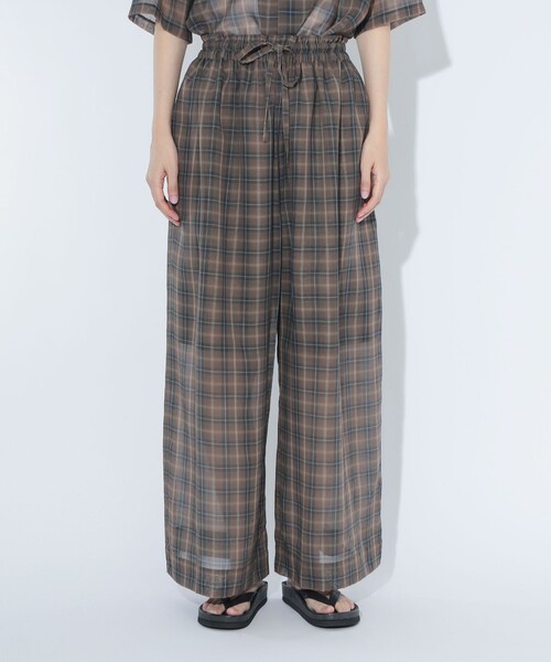 BEAMS BOY（ビームスボーイ）の「maturely / ボイル チェック ワイド イージー（その他パンツ・レディース・ブラウン/ピンク・ONE SIZE）」の11枚目の写真