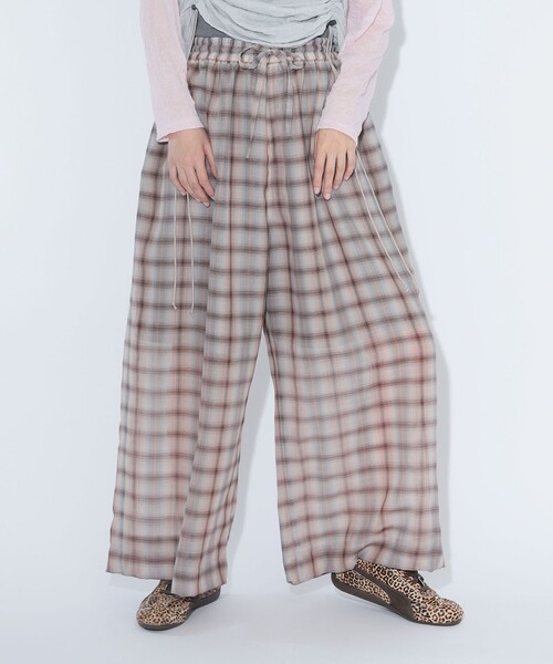 BEAMS BOY（ビームスボーイ）の「maturely / ボイル チェック ワイド イージー（その他パンツ・レディース・ブラウン/ピンク・ONE SIZE）」の18枚目の写真