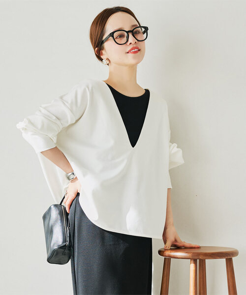 KOBE LETTUCE（コウベレタス）の「[ 田中亜希子さんコラボ ] 深Vネックジャージープルオーバー（Tシャツ/カットソー・レディース・オフホワイト/グレー系/ベージュ系/ブラック・M-Long/M-Short）」の2枚目の写真