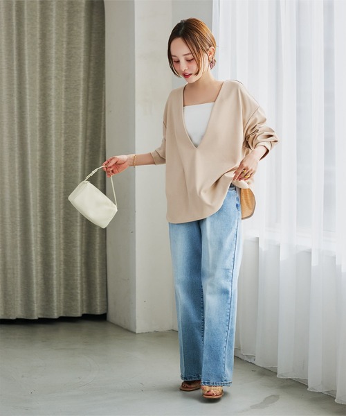 KOBE LETTUCE（コウベレタス）の「[ 田中亜希子さんコラボ ] 深Vネックジャージープルオーバー（Tシャツ/カットソー・レディース・オフホワイト/グレー系/ベージュ系/ブラック・M-Long/M-Short）」の11枚目の写真
