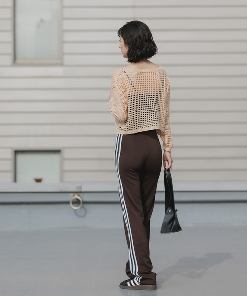 adidas(アディダス)の「adidas/アディダス SLOUCHY STRAIGHT LEG PANTS トレフォイルロゴ ストレート レッグ パンツ 2026年 夏 夏服 秋服(その他パンツ・レディース・ブラウン/ベージュ・S/M/L)」の22枚目の写真