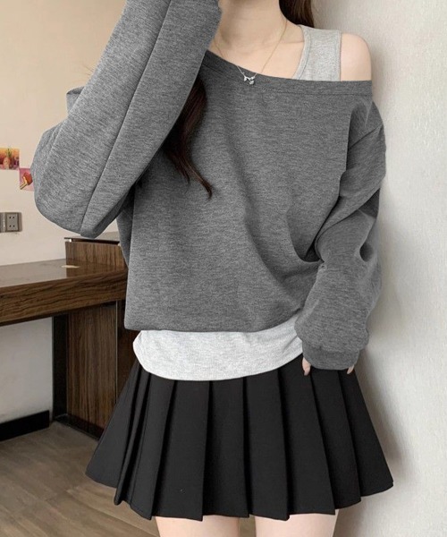 Miniministore(ミニミニストア)の「レイヤード風スウェットワンショルダー秋服(スウェット・レディース・ブラック/ネイビー/ダークグレー・FREE)」の6枚目の写真