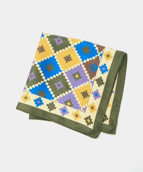UNITED ARROWS(ユナイテッドアローズ)の「プリント ポケットチーフ(ポケットチーフ・メンズ・ダークブラウン/オリーブ・FREE)」の1枚目の写真